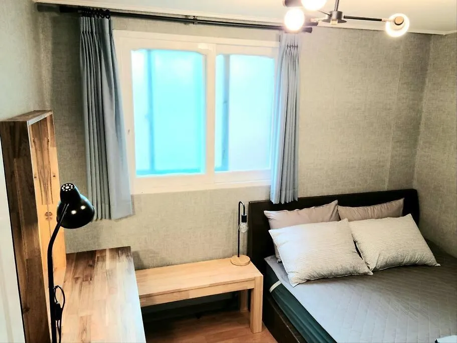 Hongdae Aron House Hotel Seoul South Korea